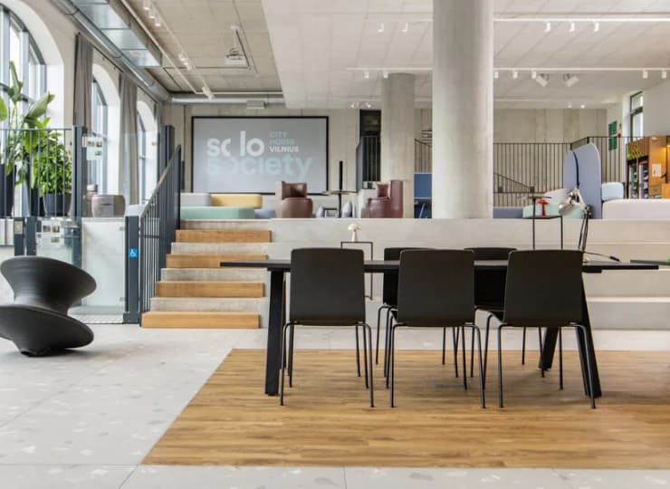Hotel ma łatwy dostępem do ścisłego centrum Wilna