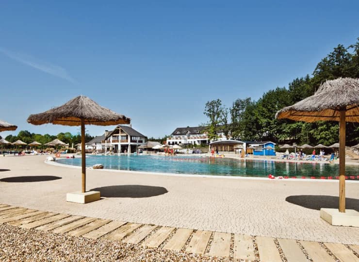 Hotel nad jeziorem w Małopolsce