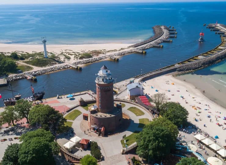 Hotel Hanseatic*** położony jest tuż przy zabytkowej latarni
