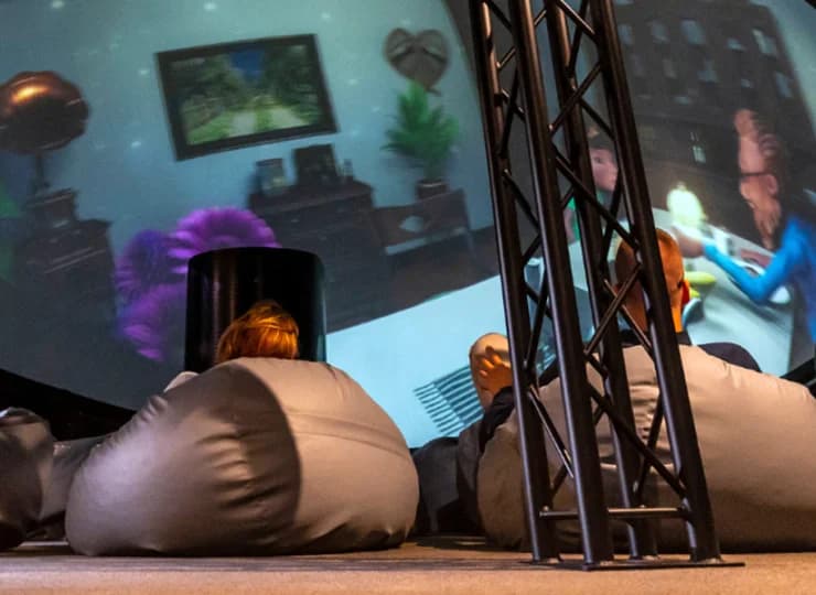 Nowością wśród atrakcji dla dzieci i rodzin jest kino sferyczne
