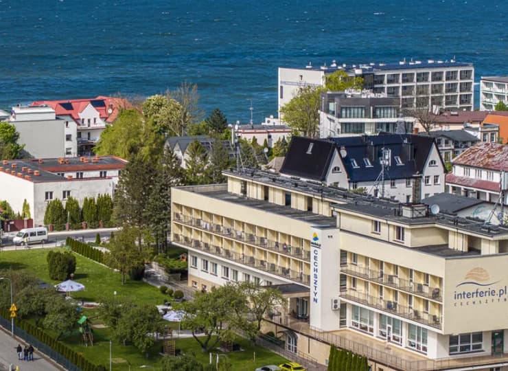 Interferie Cechsztyn to obiekt położony blisko plaży w Ustroniu Morskim