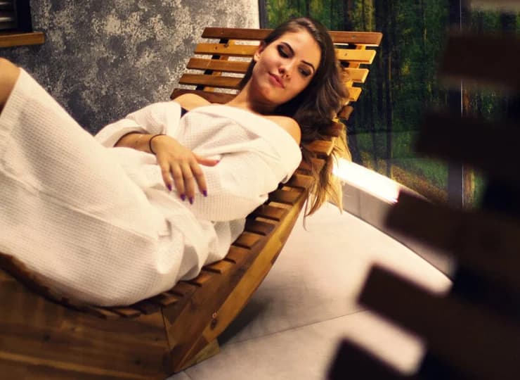 Strefę wellness uzupełniają sauna fińska, łaźnia parowa i kącik relaksu