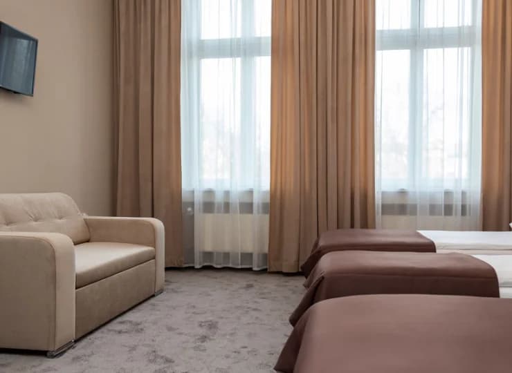 Pokoje znajdują się w odrestaurowanej kamienicy z końca XIX wieku