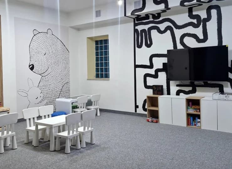 Jest również sala zabaw dedykowana najmłodszym