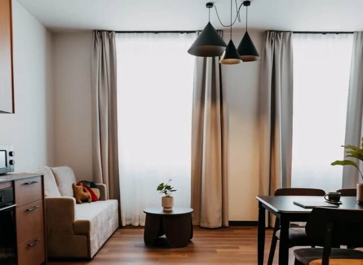 Apartamenty Comfort i Rodzinne mają osobny salon z aneksem kuchennym