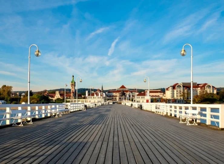 Obiekt jest oddalony około 100 metrów od plaży