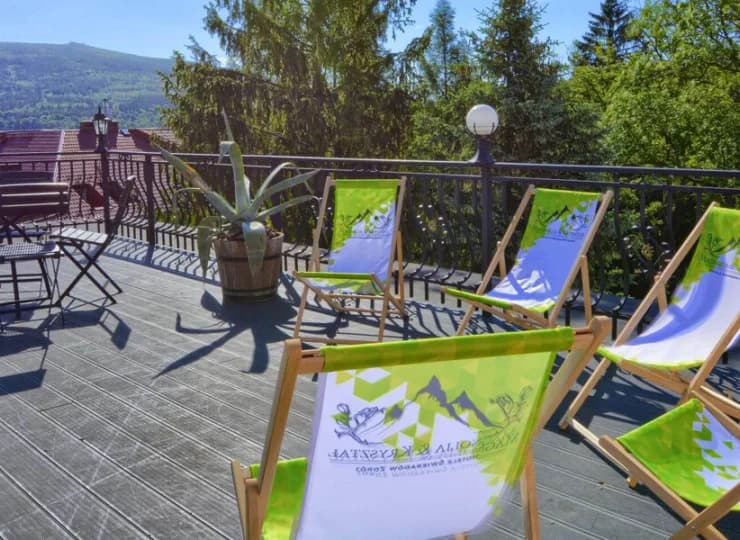 Najpiękniejsze widoki oferuje strefa relaksu na dachu hotelu