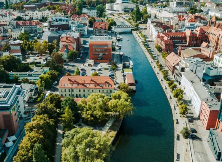 Świetna lokalizacja pozwala na odkrycie licznych atrakcji miasta