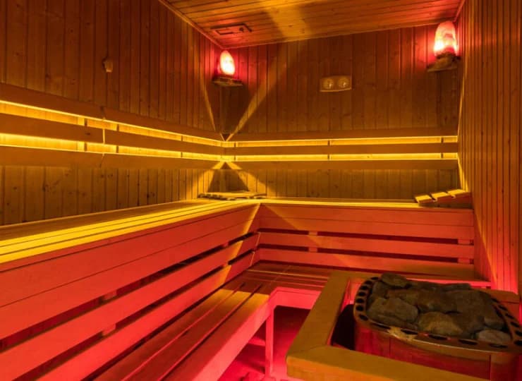 Jest także jacuzzi i strefa saun