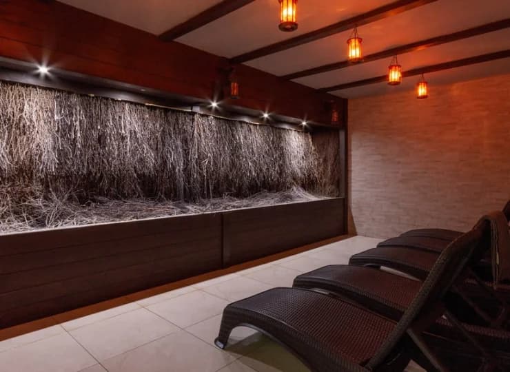 Wytchnienie można znaleźć także w tężni solankowej