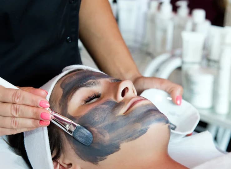 W ofercie SPA znajdują się zabiegi kosmetyczne na twarz i ciało