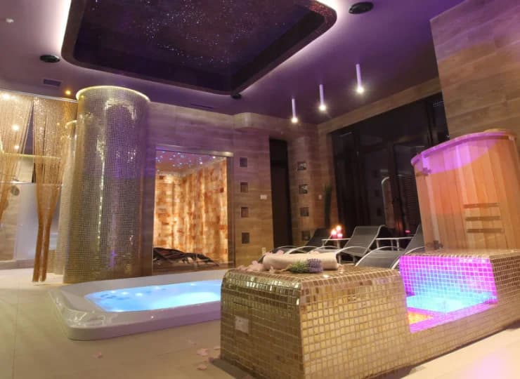 Luksusowa Strefa Wellness kusi m.in. jacuzzi i grotą solną