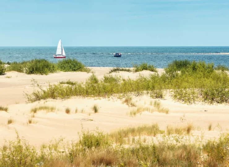 Hotel Orle znajduje się zaledwie sto metrów od plaży