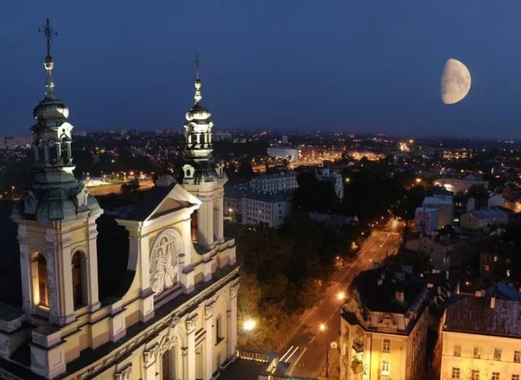To doskonała baza noclegowa dla wyjazdów w celach biznesowych i turystycznych