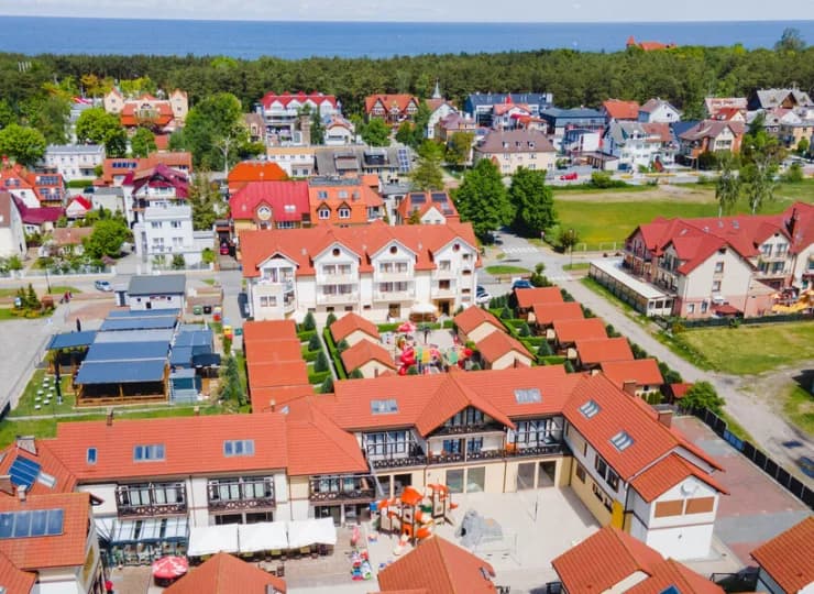 Kompleks wypoczynkowy Arena Słońca jest położony kilkaset m od plaży