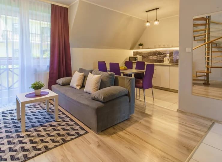 Dwupoziomowe apartamenty pozwalają na komfortowy pobyt większej liczby osób