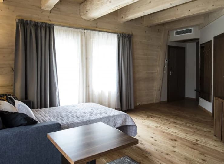 Pokoje są minimalistyczne, ale funkcjonalne