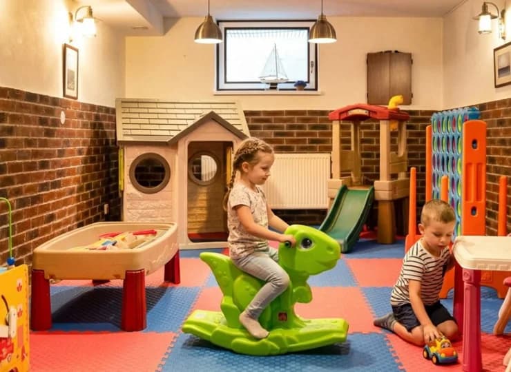 Jest też pokój zabaw dla maluszków