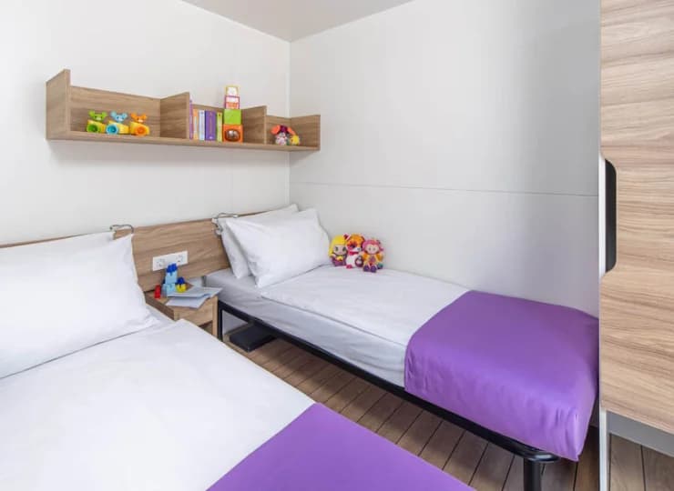 Sypialnia domku premium relax z osobnymi łóżkami