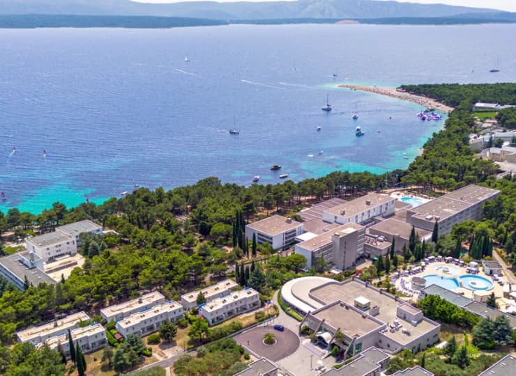Bluesun Holiday Village Bonaca **** to hotel z basenem w Bol na wyspie Brac