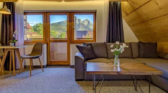 Apartament z aneksem 2+2