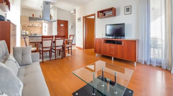 Apartament 4 os. (2-pokojowy)
