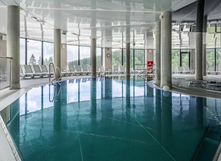 Za dodatkową opłatą goście mogą skorzystać ze strefy SPA i basenu