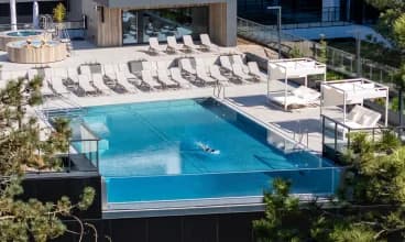 Bezkrawędziowy basen Shellter Resort (Hotel 20m od morza)