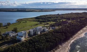 Mielno Holiday Apartments są położone na mierzei oddzielającej Bałtyk od jeziora