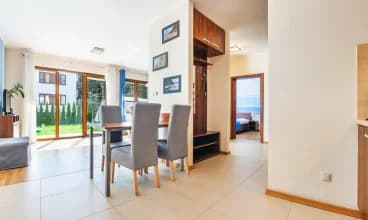 Do dyspozycji Gości oddano przestronne apartamenty