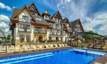 Liptakówka to nowoczesny hotel wybudowany w podhalańskim stylu