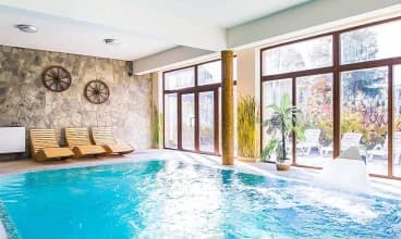 Hotel z basenem i jacuzzi w Bieszczadach, nieopodal Polańczyka