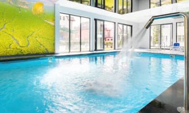 Resort Gryf położony jest w centrum Międzywodzia