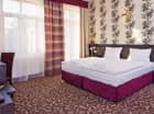 Pokoje klasy comfort plus w budynku Mineralnego SPA dysponują balkonami