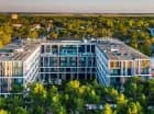 Widok hotelu od strony morza
