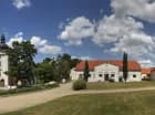 Pytloun Chateau Hotel Ctenice**** to interesujący kompleks wśród pięknej zieleni