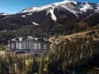 Swissôtel Damian Jasna mieści się w kurorcie Jasna na zboczach góry Chopok