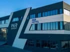 Świlcza graniczy bezpośrednio z Rzeszowem, a do ścisłego centrum jest tylko 8 km