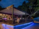Przyjemny Bar Belle Vie znajduje się tuż przy plaży