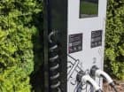 Na terenie hotelu znajduje się stacja ładowania pojazdów elektrycznych