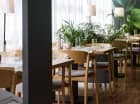 Hotel Lechicka posiada restaurację i drink bar