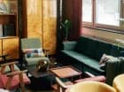 Hotel retro w Beskidach? Meble przywodzą na myśl lata 70. XX wieku