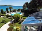 Hotel Villa Radin *** mieści się bezpośrednio nad brzegiem Adriatyku
