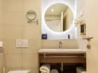 Łazienka w pokoju premium i apartamencie