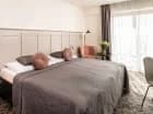 Hotel Troja zaprasza do wygodnych pokoi 10 minut jazdy od Starego Miasta