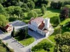 Hotel SPA Wieniawa zajmuje piękny XIX-wieczny kompleks pałacowo-parkowy