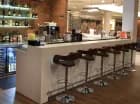 W hotelowym drink barze znajdziecie wybór rozmaitych trunków