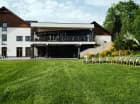 Resort jest otoczony spokojnym terenem zielonym - idealnym na relaks