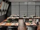 Hotelowa restauracja jest nowoczesna i stylowa