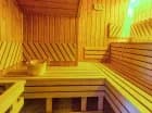 Hotel posiada strefę wellness oraz bazę zabiegową